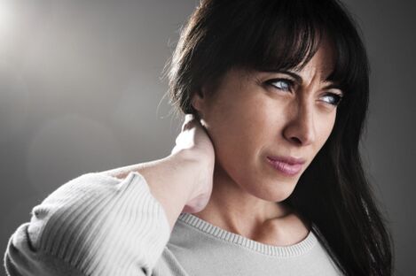 Moteris turi kaklo osteochondrozę